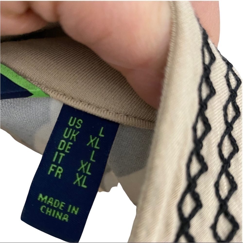 C Wonder V-Neck Patterned Tunic Top - image 6